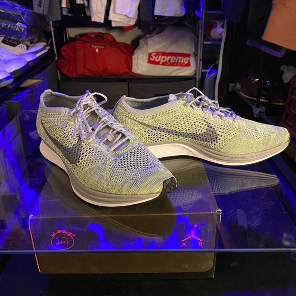 BRAND NEW - Nike - Flyknit Racer Running - Mens 12 - Picture 2 of 6